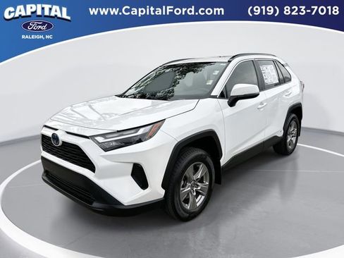 Used 2023 Toyota RAV4 XLE w/ Convenience Package image 1