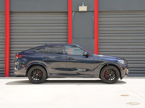 Used 2023 BMW X6 xDrive40i w/ M Sport Package AWD/4WD image 4