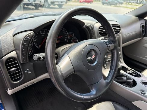Used 2007 Chevrolet Corvette Coupe w/ Preferred Equipment Group RWD image 19