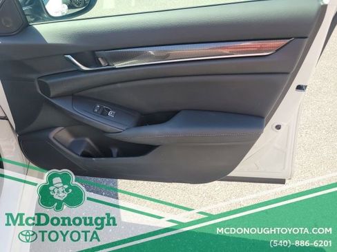 Used 2022 Honda Accord Sport image 30