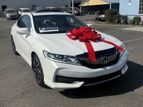 Used 2016 Honda Accord EX-L image 10