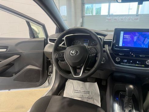Used 2023 Toyota Corolla SE FWD image 19