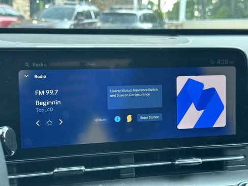 Used 2025 Hyundai Kona SEL FWD image 12