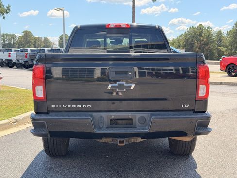 Used 2017 Chevrolet Silverado 1500 LTZ Z71 w/ LTZ Plus Package AWD/4WD image 11