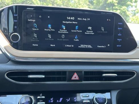 Used 2023 Hyundai Sonata Limited w/ Preferred Accessory Package FWD image 22