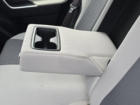 Used 2020 Toyota RAV4 XLE w/ Convenience Package AWD/4WD image 11