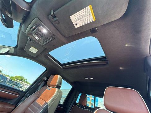 Used 2024 GMC Sierra 2500 Denali Ultimate AWD/4WD image 29