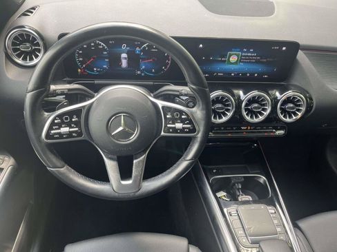 Used 2023 Mercedes-Benz GLA 250 4MATIC image 2