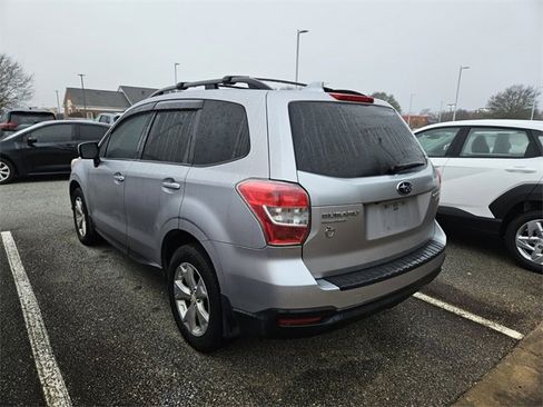 Used 2016 Subaru Forester 2.5i Premium w/ All-Weather Package image 7