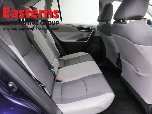 Used 2024 Toyota RAV4 XLE AWD/4WD image 22