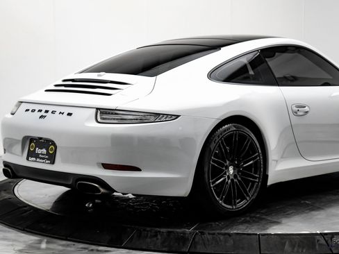 Used 2015 Porsche 911 Carrera image 14