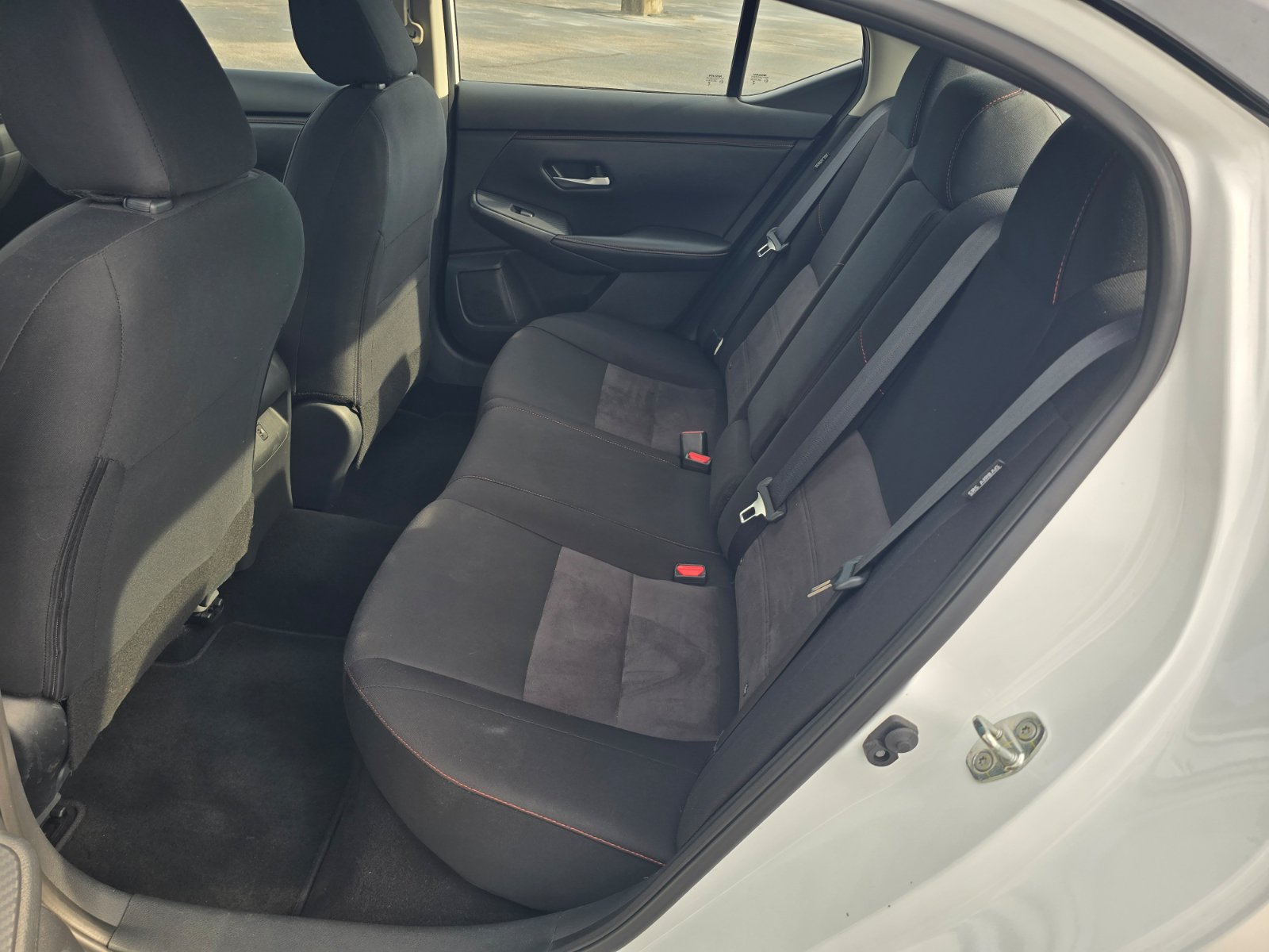 Used 2025 Nissan Sentra SR w/ Midnight Edition FWD image 11