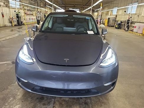 Used 2020 Tesla Model Y Performance AWD/4WD image 8