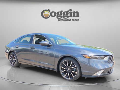 New 2026 Honda Accord Touring image 7