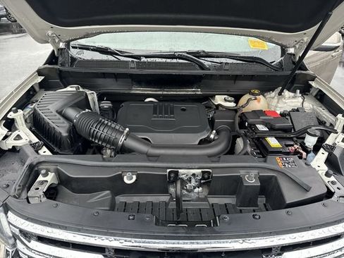 Certified 2022 GMC Acadia SLE image 29