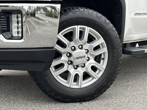 Used 2023 GMC Sierra 2500 SLT w/ SLT Premium Package image 6