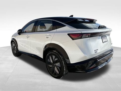 Used 2023 Nissan Ariya FWD image 3