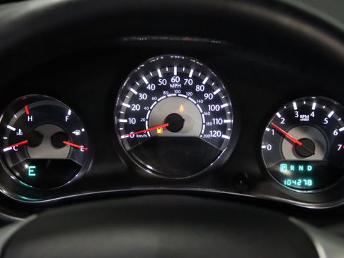 Used 2013 Chrysler 200 Limited FWD image 42