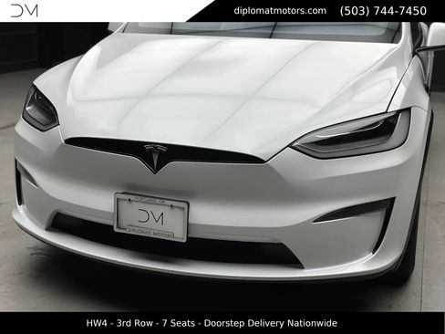 Used 2023 Tesla Model X image 12