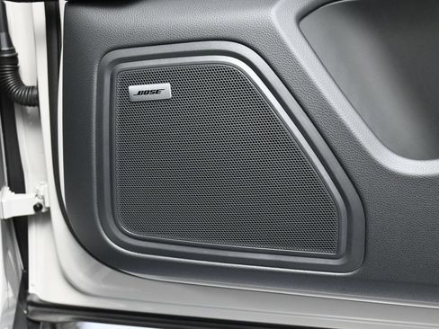 Certified 2026 Porsche Macan AWD/4WD image 29