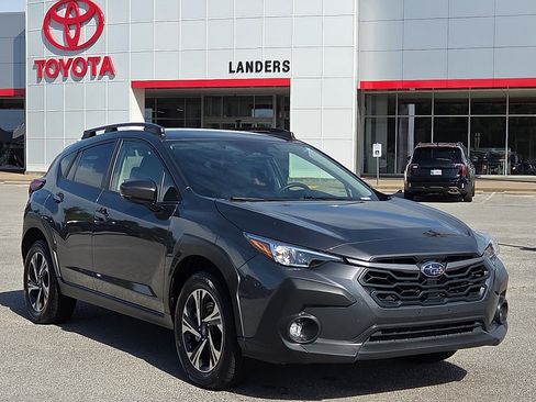 Used 2024 Subaru Crosstrek 2.0i Premium w/ Crosstrek Mirror Package AWD/4WD image 1