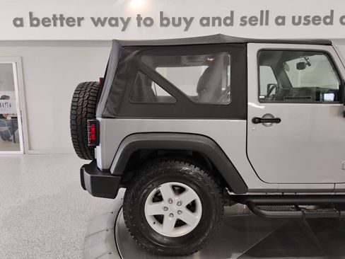 Used 2016 Jeep Wrangler Sport w/ Quick Order Package 24S AWD/4WD image 57