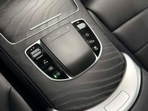 Used 2022 Mercedes-Benz GLC 300 image 23