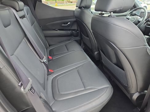 Used 2025 Hyundai Santa Cruz Limited image 32