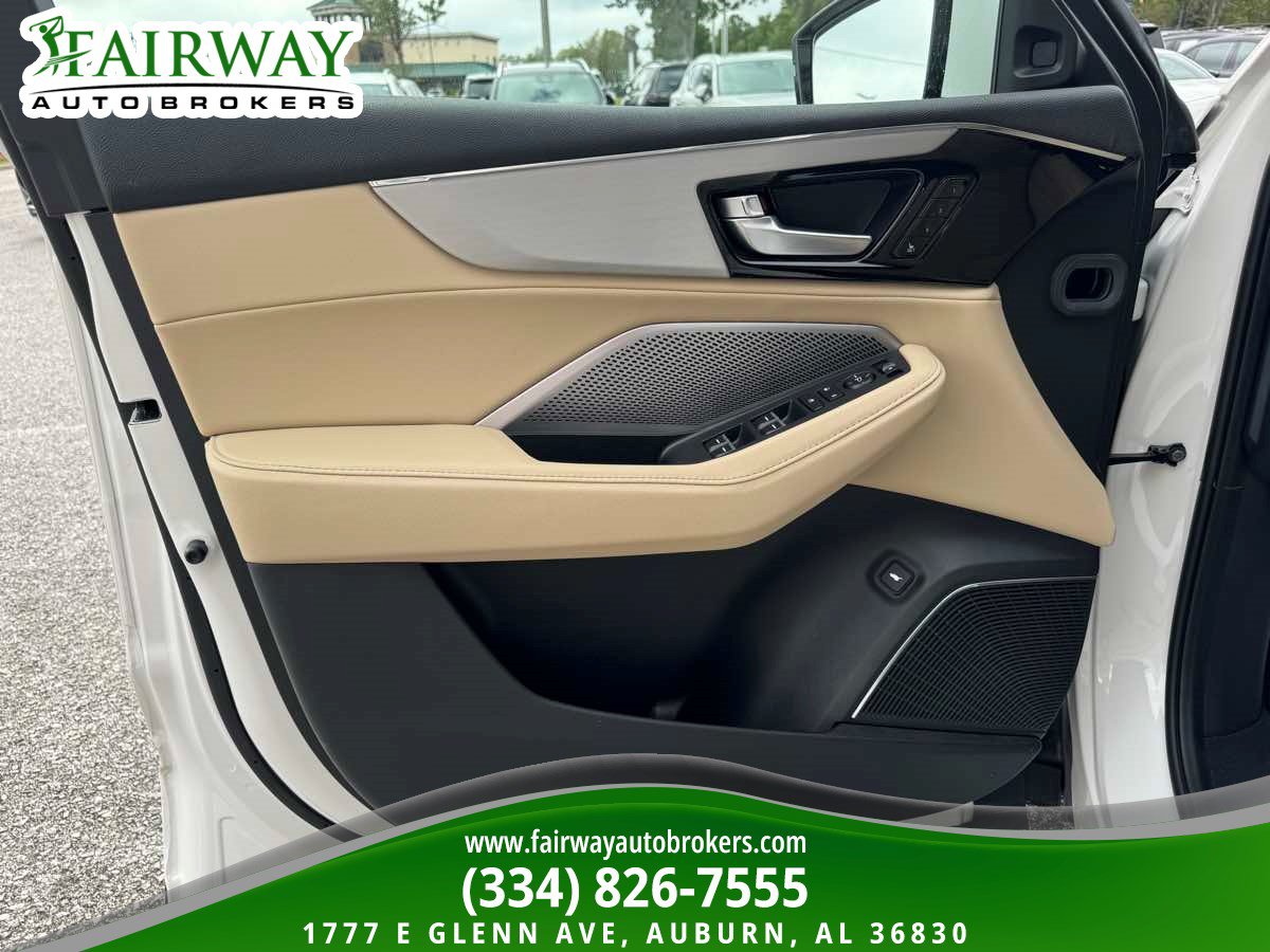 Used 2025 Acura MDX FWD image 31