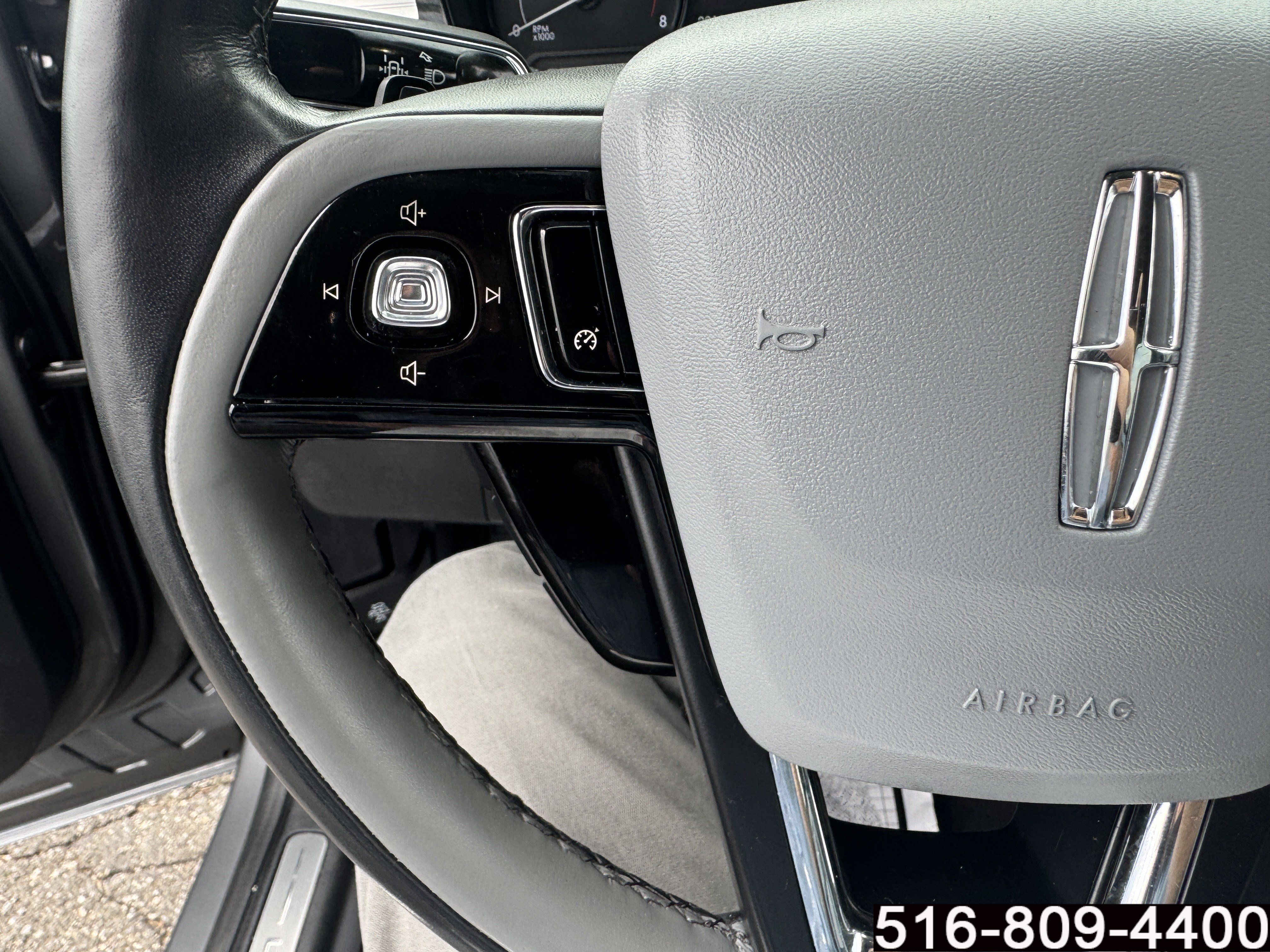 Used 2022 Lincoln Corsair AWD w/ Premium Package image 20