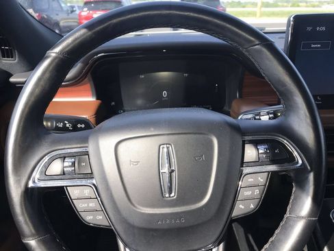 Used 2023 Lincoln Nautilus Reserve AWD/4WD image 16