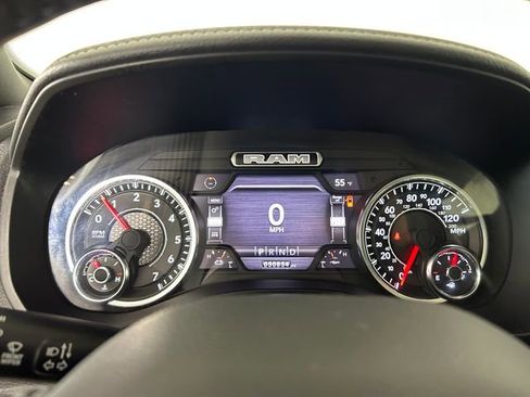 Used 2023 RAM 1500 Laramie AWD/4WD image 18