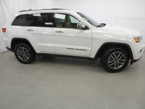 Used 2021 Jeep Grand Cherokee Limited AWD/4WD image 9