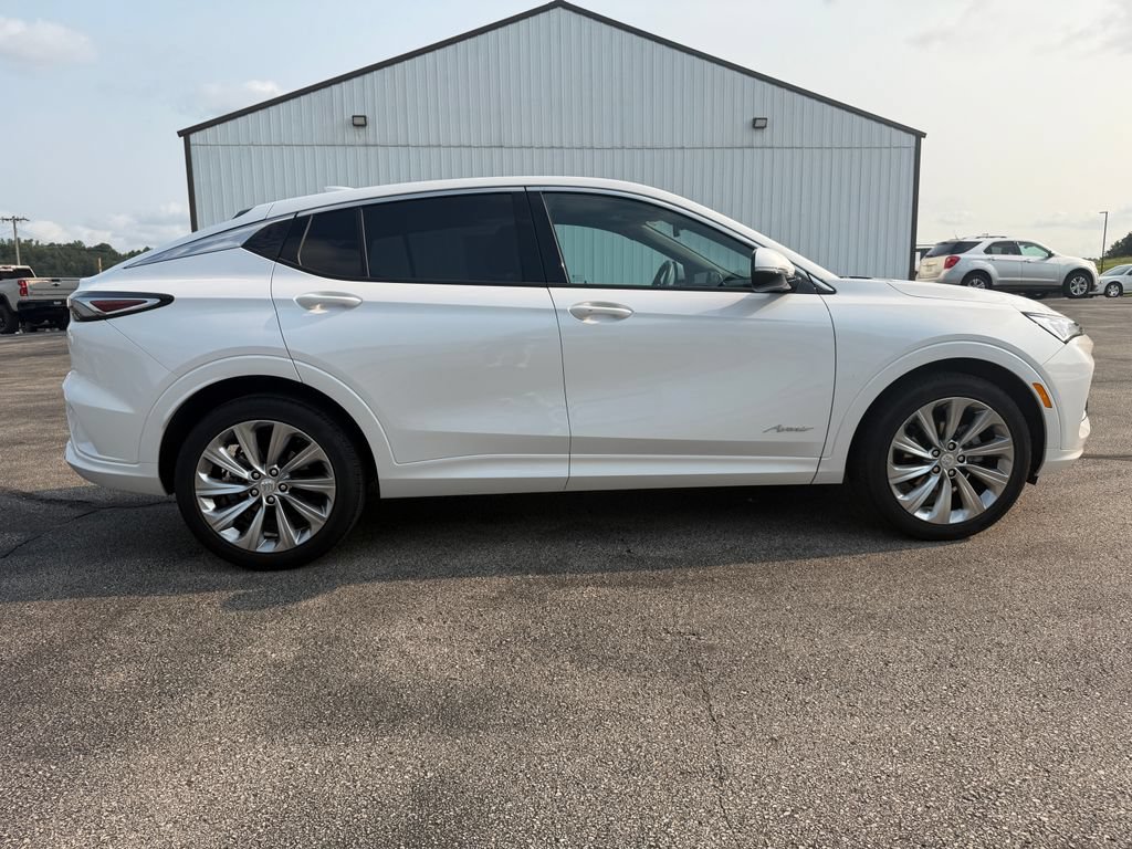 Used 2025 Buick Envista Avenir FWD image 4