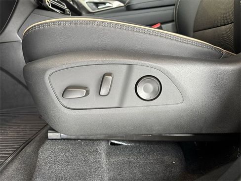 New 2026 Chevrolet Traverse High Country image 26