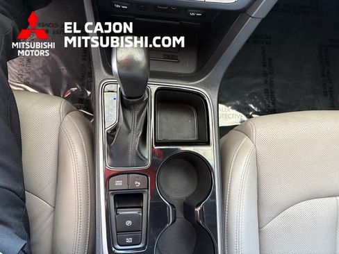 Used 2018 Hyundai Sonata Limited w/ Ultimate Package 02 FWD image 16