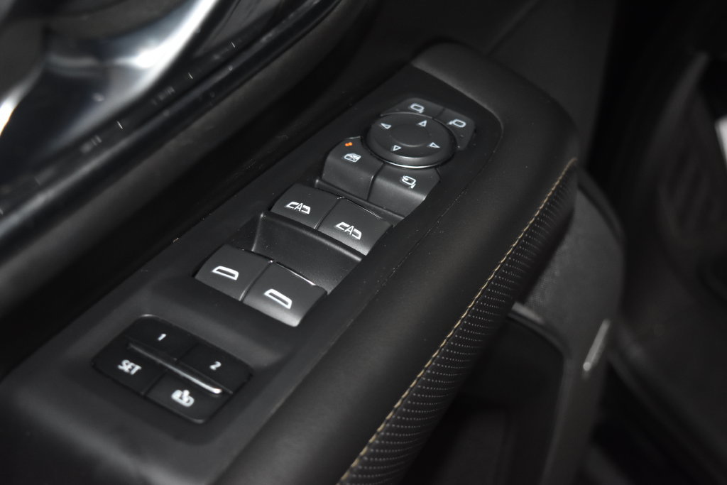 Used 2023 Chevrolet Tahoe Premier AWD/4WD image 5