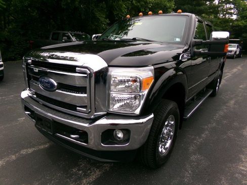 Used 2016 Ford F250 XLT w/ XLT Premium Package AWD/4WD image 4