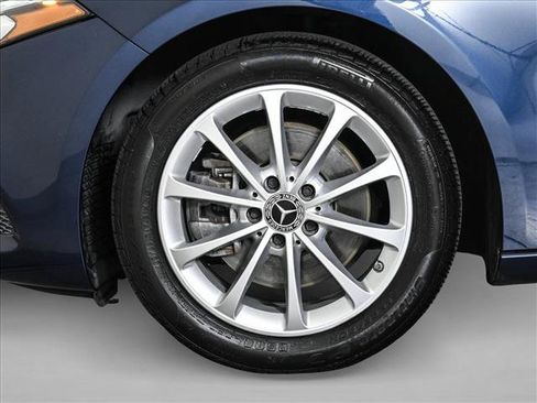 Used 2021 Mercedes-Benz A 220 4MATIC image 25