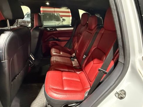 Used 2016 Porsche Cayenne GTS AWD/4WD image 15