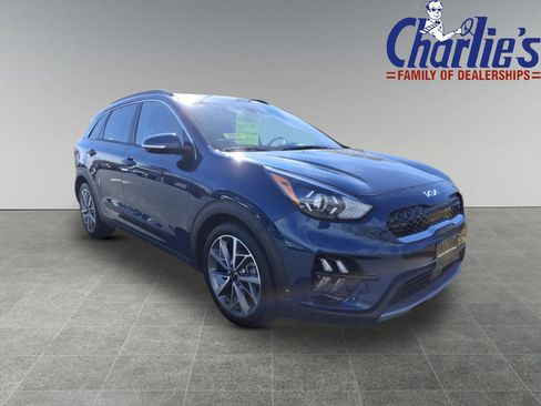 Certified 2022 Kia Niro Touring Special Edition image 3