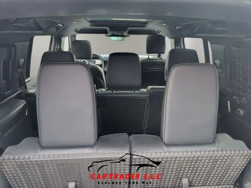 Used 2021 Land Rover Defender 110 SE AWD/4WD image 13