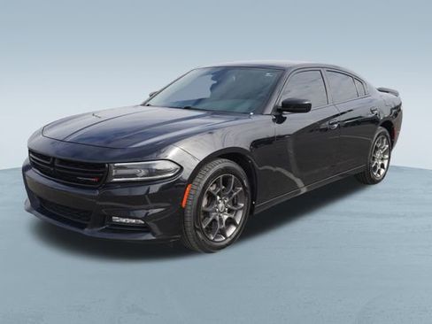 Used 2017 Dodge Charger SXT w/ Rallye Group image 3