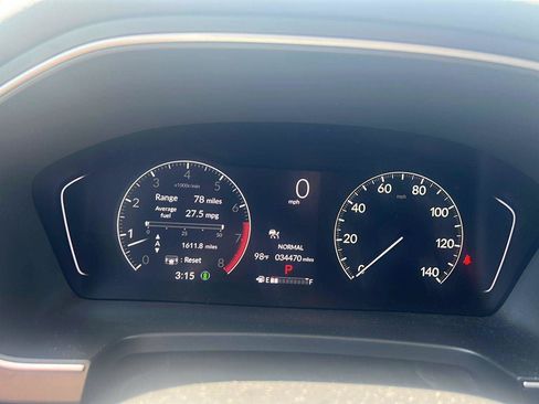 Used 2023 Honda Pilot Touring image 11