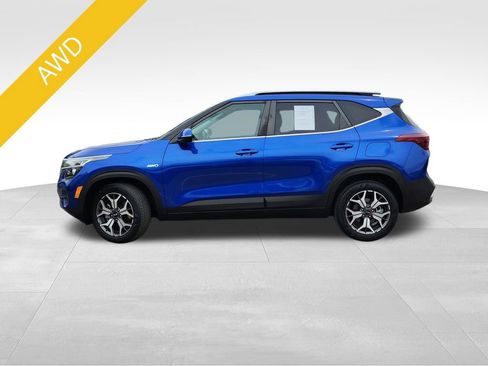 Certified 2021 Kia Seltos EX AWD/4WD image 2