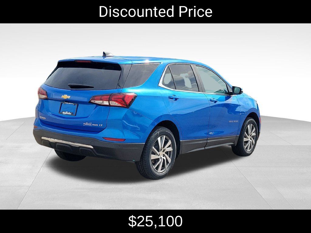 Used 2024 Chevrolet Equinox LT AWD/4WD image 3