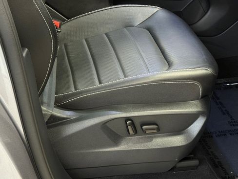 Used 2024 Volkswagen Atlas SEL image 16