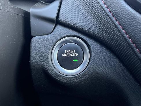 Used 2022 Chevrolet Equinox RS w/ Infotainment Package image 20