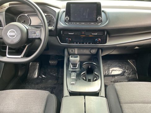 Used 2021 Nissan Rogue SV FWD image 11