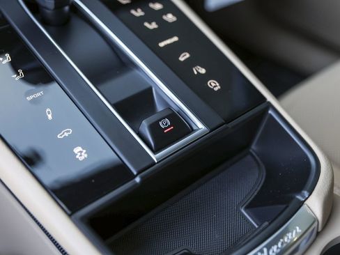 New 2026 Porsche Macan AWD/4WD image 28